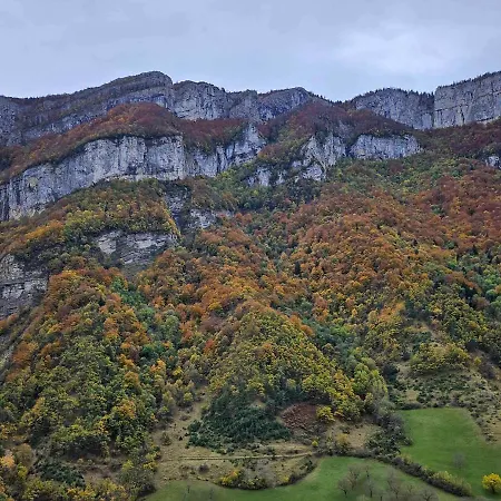 Le Belvedere Au Refuge Du Phoenix, * Echevis