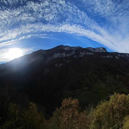 Le Belvedere Au Refuge Du Phoenix, * Echevis